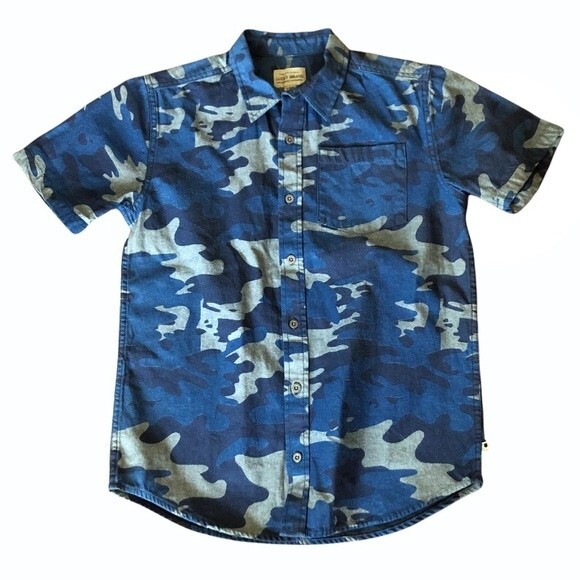 LUCKY BRAND Boys Short Sleeve Button Down Shirt  Blue Camouflage Camo Size Large - Picture 9 of 9